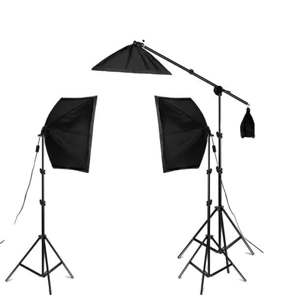 Pehmeälaatikkovalosetti, 3 kpl pehmeälaatikoita, 135W valkoinen väri,3kpl Softbox