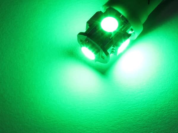 T10 w5w 4-pack Led lampor med 5st 5050SMD chip 12v DC