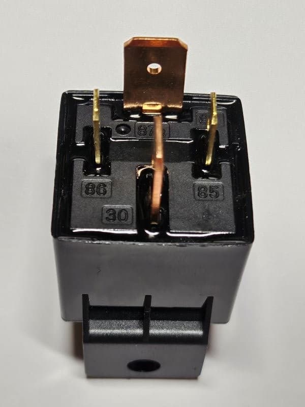80A relä 12v för inkoppling av tex extraljus xenon eller ledramp