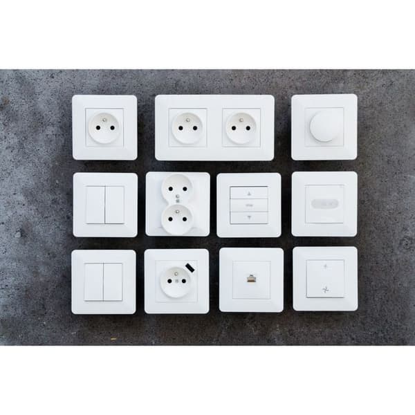 Kabelutgångsplatta 16A - Vit - Artezo - Zenitech