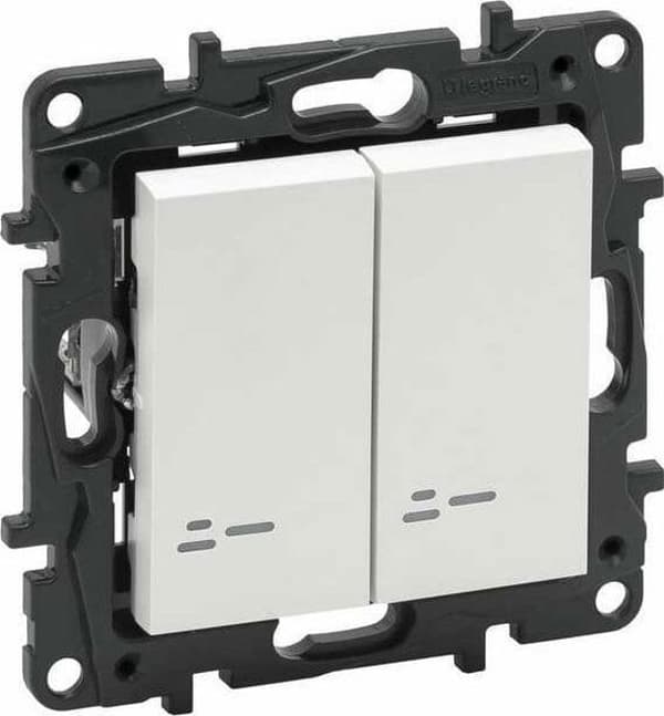 Legrand - 863118 - Niloe Steg - dubbel ljus knapp för trappor 10 AX - färg vit