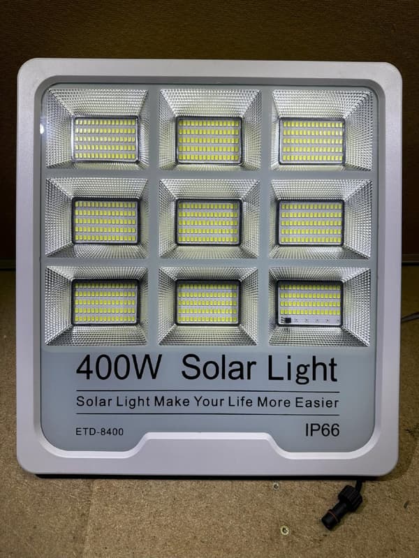 STÆRK STOR SOLARLAMPE LED GADEHAVE FJERNBETJENING HALOGEN SOLAR PREMIUM