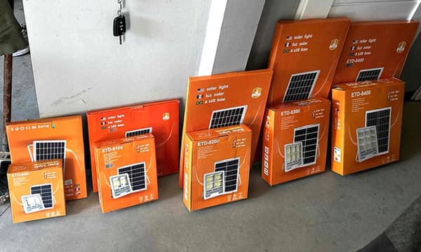STÆRK STOR SOLARLAMPE LED GADEHAVE FJERNBETJENING HALOGEN SOLAR PREMIUM