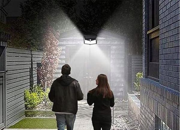 SOLKÄRLAMPA 64W SKYMNINGSRÖRELSESENSOR 212 LED
