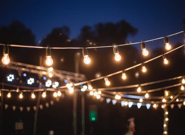 LED-pære med filament 1W ST45 E27 2700K til guirlander