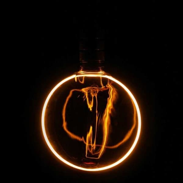 LED-pære SERIE ZERO 4W 100lm E27 G188 Røg