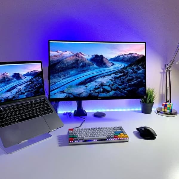 Wi-Fi + BT-tilsluttet LED-strip, RGB-farver + justerbar hvid, længde 3m - Konyks Dallas Easy