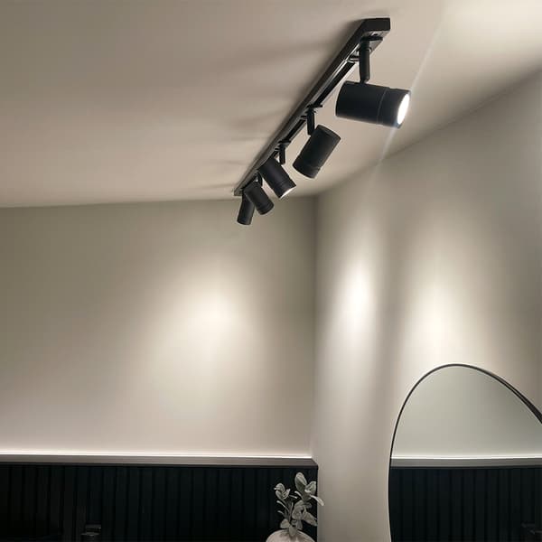 Namron Rock LED Skinnespot Matt Sort 8W Dim