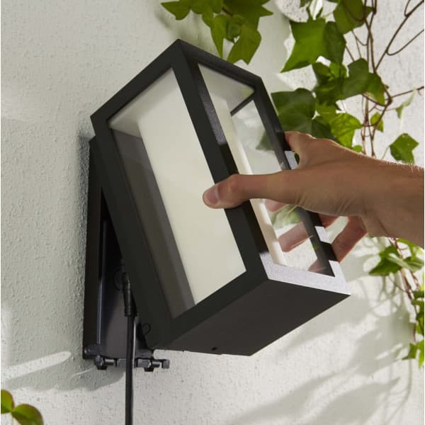 Philips Impress HUE Outdoor vit och färgat stämning -smart vägglykta, 24 V, 24 cm, antracit, för utomhusbruk 8W.