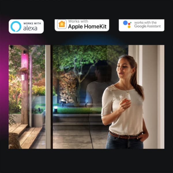 Philips Hue Outdoor Lightstrip -ljusremsa 2 m, för utomhusbruk