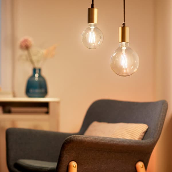 WiZ smartlampa globe, E27, klar glas, tunebar vit - nyanser av vitt ljus, Wi-Fi, 2700-6500 K, 806 lm, 9 cm