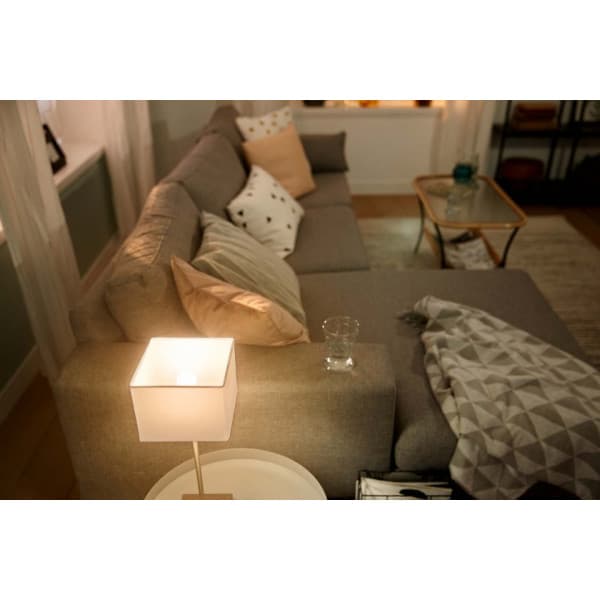 Philips Hue - LED-smartlampe, BT, White, E14, 470 lm, rund