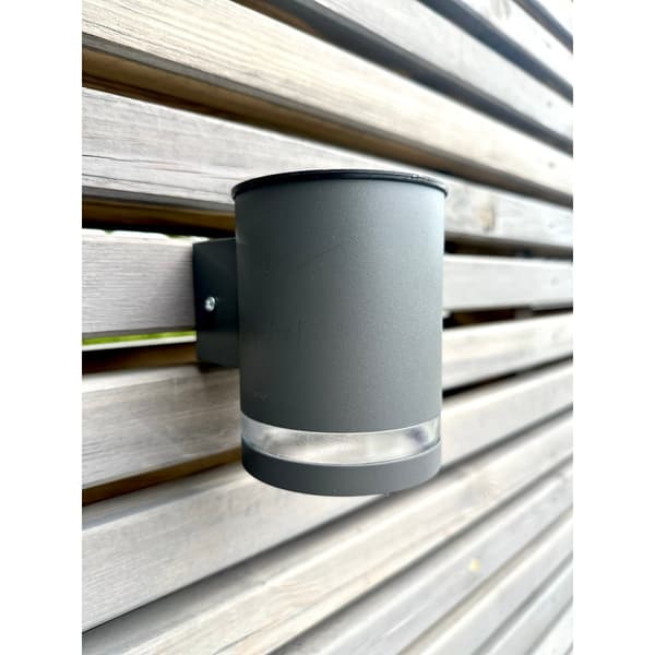 J&EL Solar Vegglampe Sort