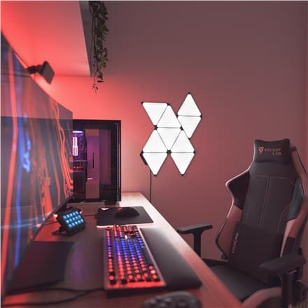 Nanoleaf Shapes Black Triangles Starter Kit (9 paneler) Nanoleaf | Former Black Triangles Starter Kit (9 paneler) | 42 W | Trådløst internet