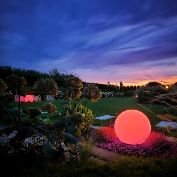 Garden Ball Globo Fi600 + RGB-polttimo A60 10W + kaukosäädin