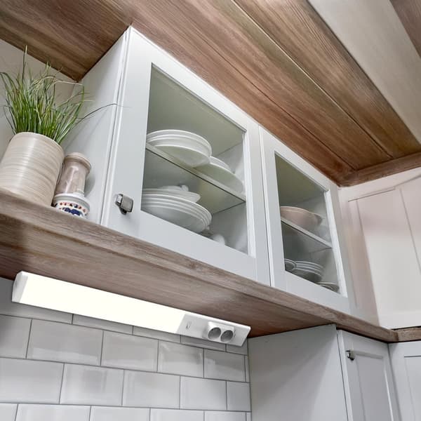 Dobbelt underskabslampe 18W 4000K + 230V fatninger