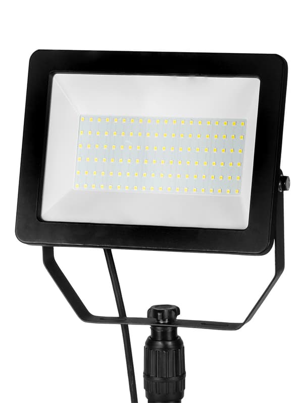 Enkelt spotlight 100W SMD LED 8500lm på et 1,8m stativ