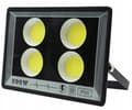 Pikkukuva 6 / 6: TEHOKAS LAMPPU AUTOTALLIIN, PUUTARHAAN JA JULKISIVIIN 200W IP66 VUOSIEN KESTOA COB-DIODEILLA