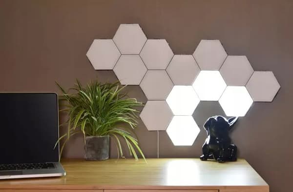 SÆT MED 8 LED VÆGLAMPER HEXAGON HEXAGON HVID TOUCH Quantum