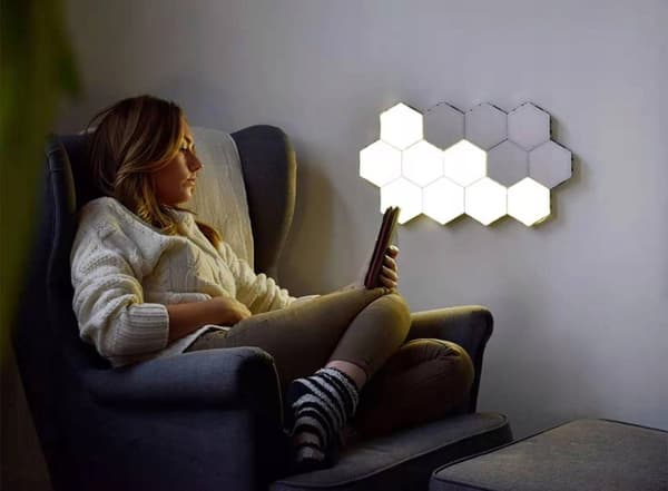 SÆT MED 8 LED VÆGLAMPER HEXAGON HEXAGON HVID TOUCH Quantum