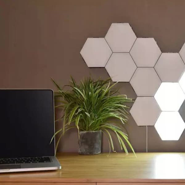SÆT MED 8 LED VÆGLAMPER HEXAGON HEXAGON HVID TOUCH Quantum