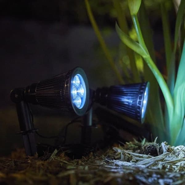 2-i-1 solcelleprojektør til at sætte på eller montere - LUMISKY - SPIKY AWAY B34 - H42 cm - hvid LED