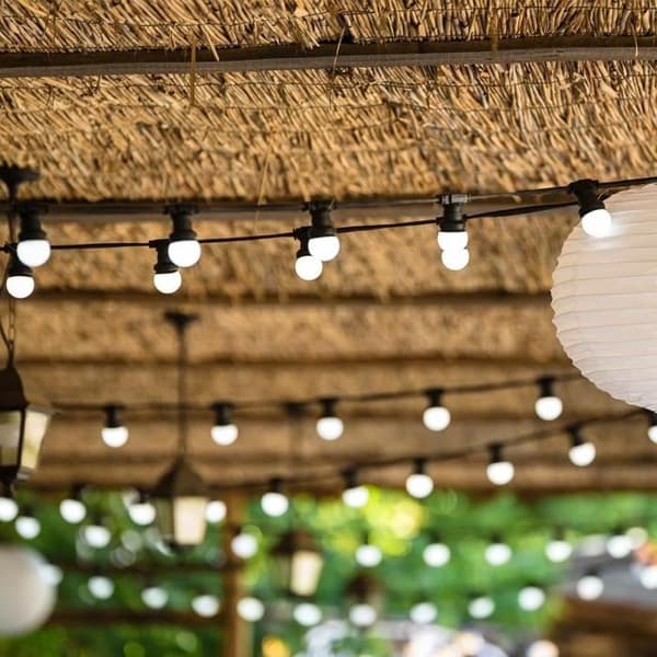 Solcellsljusslinga - LUMISKY - PARTY MILKY SOLAR - 5,70 m - 8 lägen - 10 varmvita LED-kulor
