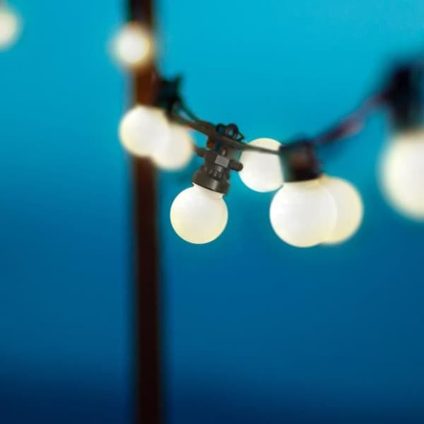 Solcellsljusslinga - LUMISKY - PARTY MILKY SOLAR - 5,70 m - 8 lägen - 10 varmvita LED-kulor