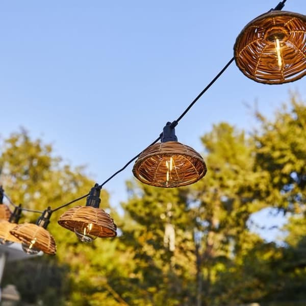 Utomhusbelysningsgirlang - LUMISKY - COTTAGE - 5,70 m - 10 transparenta glober - Varmvit LED