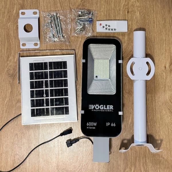 TEHOKAS VOGLER AURINKO-LED-LAMPPU 600 W TUTKALLA, LIIKE- JA HÄMÄRÄTUNNISTIMELLÄ