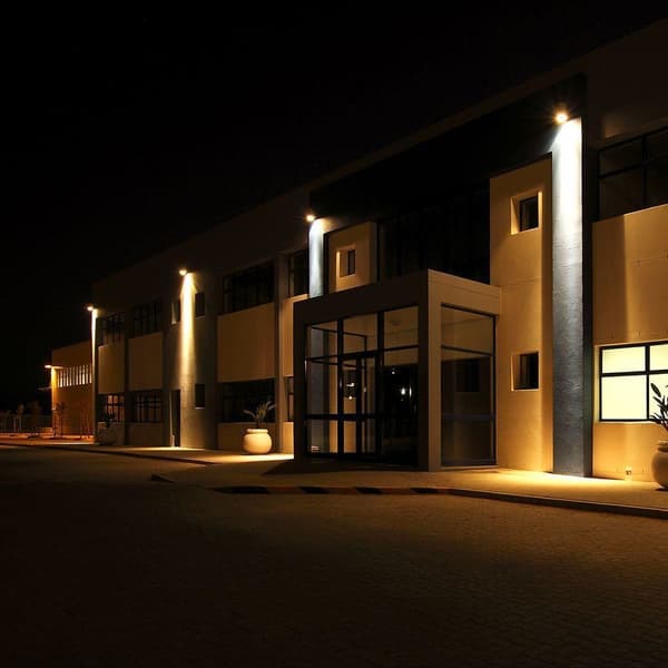 LED-projektor V-TAC 30W 185Lm/W Sort VT-4435 4000K 5550lm