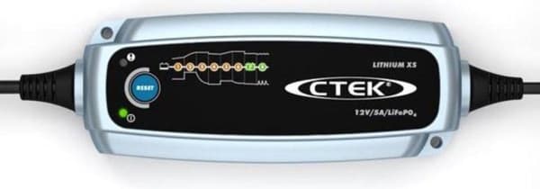 CTEK Lithium XS -akkulaturi musta, Hopea