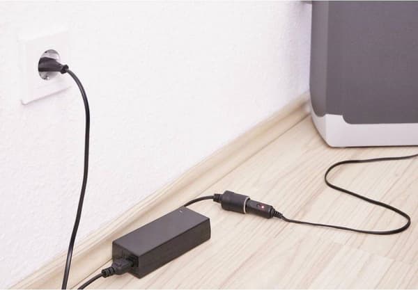 AEG 10698 KA6 Jännitteenmuunnin 72 W 1 kpl Lähtöjännite (alue)=12 V Syöttöjännite (nm)=230 V 6 A