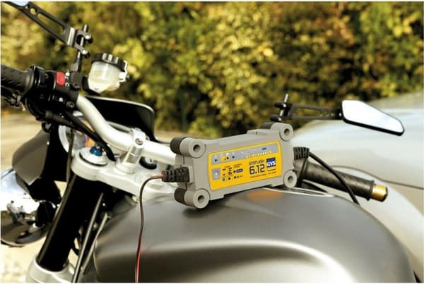 GYS FLASH 6.12 029378 automaattinen laturi 12 V 6 A (029378)