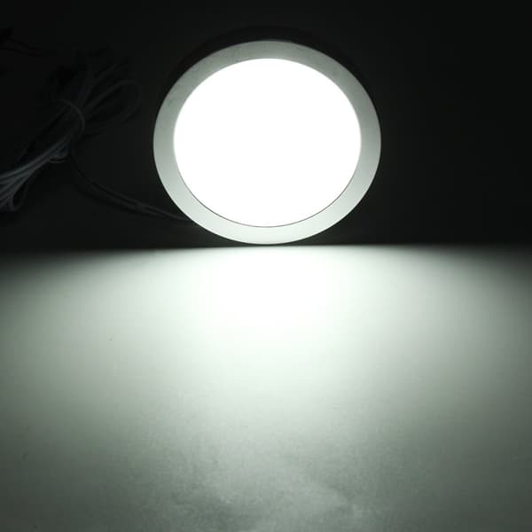 2kpl Matkailuautojen sisävalot Super ohuet LED-kattovalot DC12V 2.5W 180LM Täysalumiininen asuntovaunuvalo 6000K valkoinen