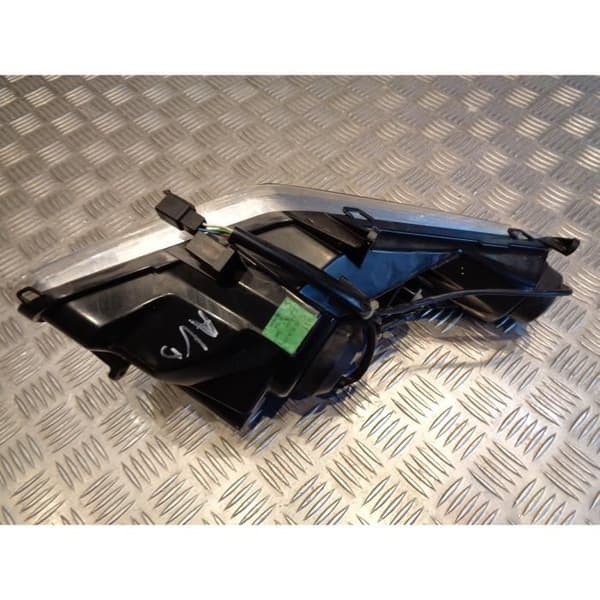 optisk strålkastare fram höger blinkers skoter peugeot 125 satelis j2aaba- USED