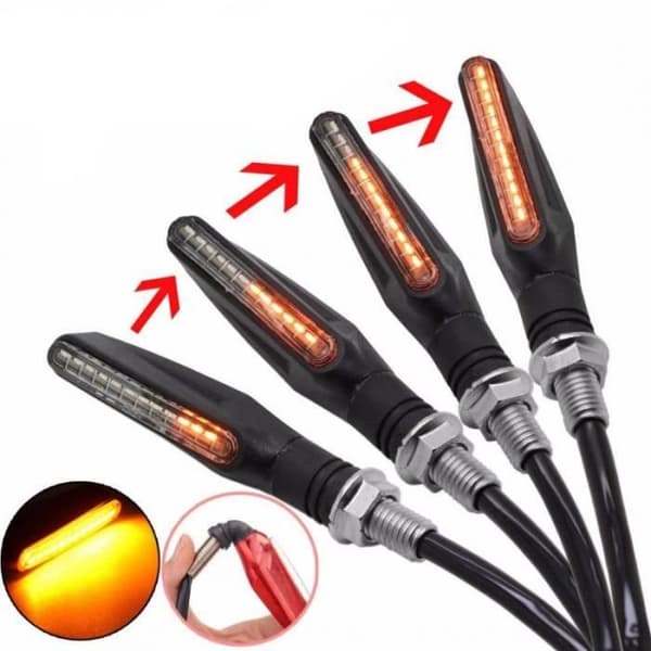 Sekventiell LED blinkande stapel med 12 lysdioder. Trendig effekt, maximal säkerhet. Enkel anslutning med en 12V snabbterminal. Garanterat