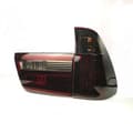Miniatyrbillede 2 af 2: BMW X5 E53 Baglygter, LED Lysstyrke, Holdbar ABS Konstruktionsmateriale,Rød