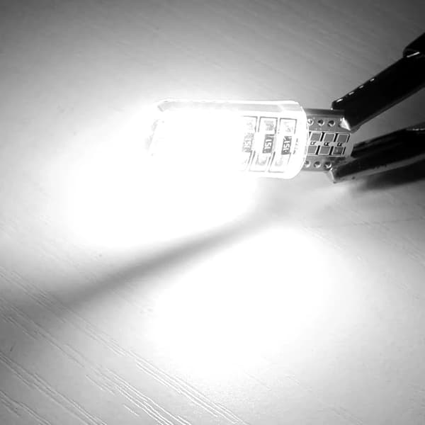 LED-pære W5W T10 parkeringslygter 24 LED silikonestrøm