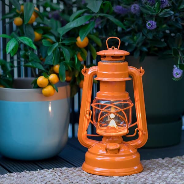 Stormlykta / fotogenlykta Feuerhand 276 (Baby Special), 255 mm, Pastel Orange, med veke