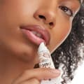Miniatyrbild 3 av 4: ESSENCE LIP CARE BÁLSAMO LABIAL LÄPPVÅRD MANTECA DE COCOA