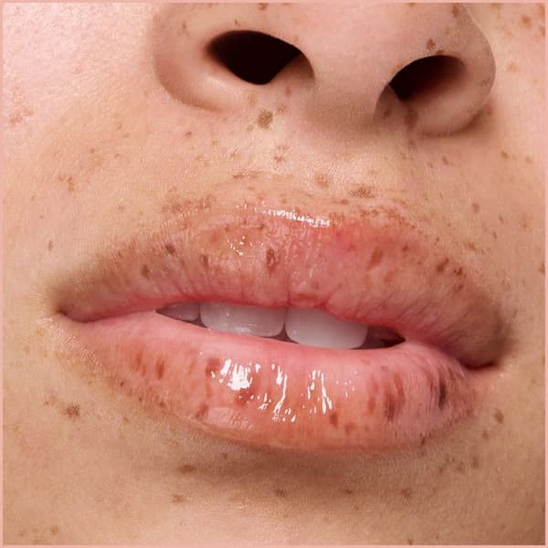 Läppvård - Essence - The Super Peptide Glossy Lip Treatment - 01 Peptacular - Återfuktande - Glansig