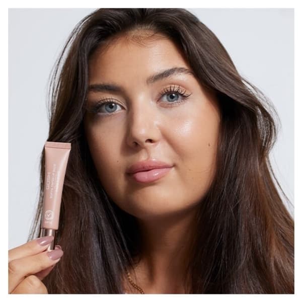 Tonat läppbalsam - GOSH - 002 Nougat - SPF 15 - Vegan - Optimal återfuktning