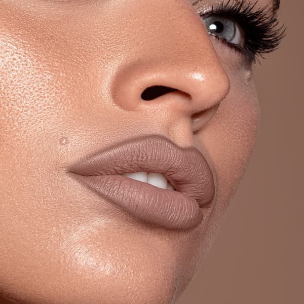 MIA MAKEUP - SWIPE LIP STYLER