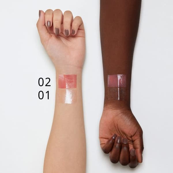 Gloss med läppar - ESSENCE - Vad är Fejk! - 02 Oh My Nude! - Återfuktande - Vegan