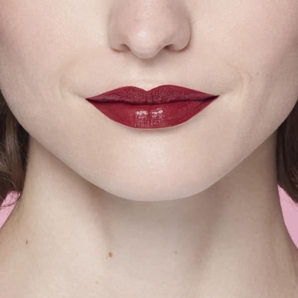 L'Oréal Paris - Lackerad flytande läppfläck - Brilliant Signature - Nyans: Be Powerful (312) - 6,4 ml