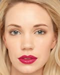 Miniatyrbild 2 av 3: Revlon Super Lustrous Creme Lipstick - 440 Cherries in the Snow