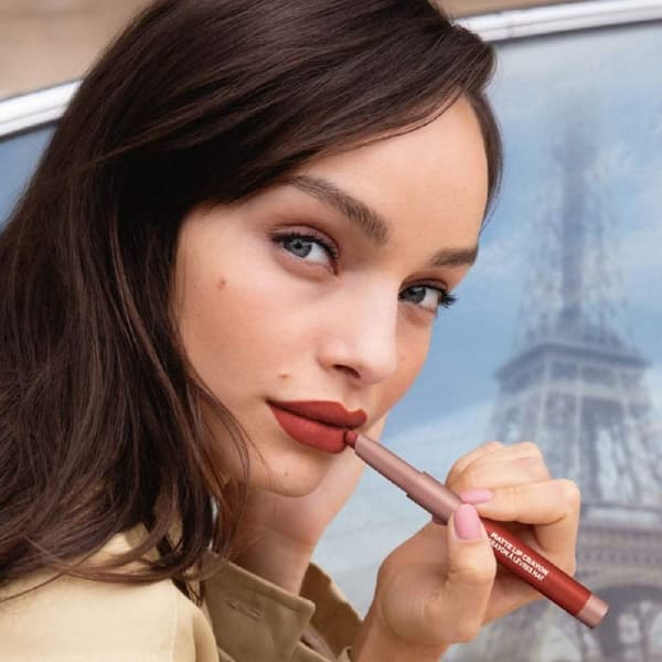 Huulipuna L'Oreal Make Up Infaillible 106-mon cinnamon (2,5 g)