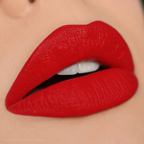 Youngblood® Liquid Lip Creme Iconic