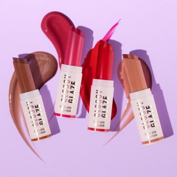 Essence - Rouge à Lèvres Glossy Glaze High Shine - 01 Livin La Vida Mocha